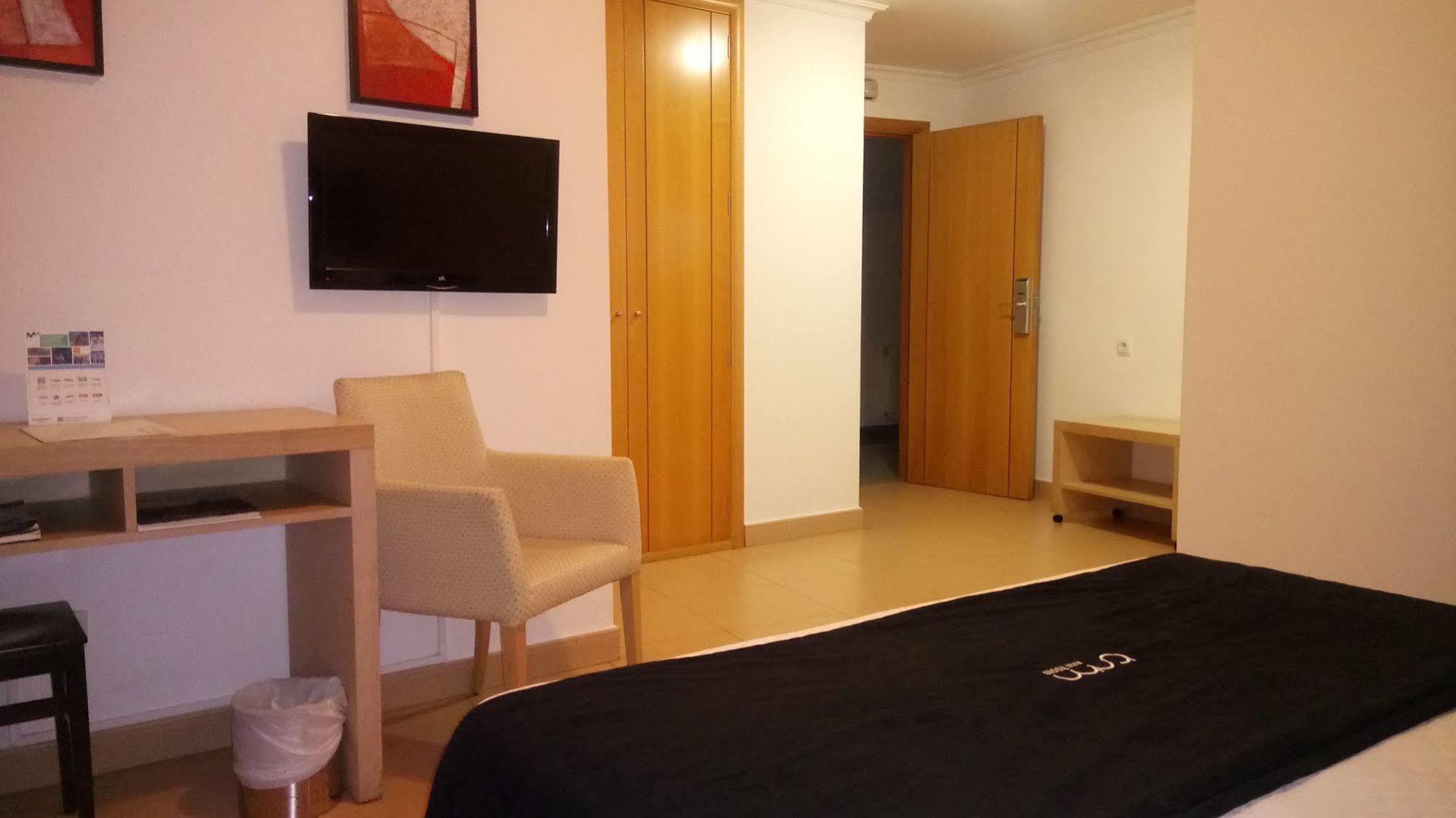 Hotel Room Понтеведра Екстериор снимка