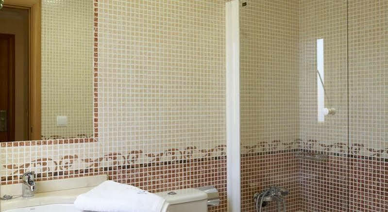 Hotel Room Понтеведра Екстериор снимка